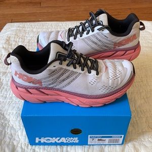 Hoka One One Clifton 6